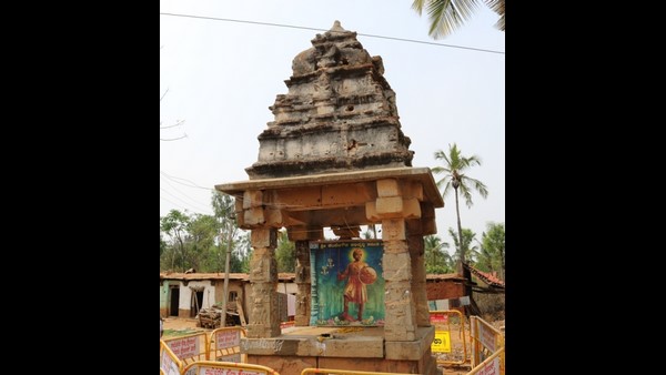  ನಿರ್ಲಕ್ಷ್ಯದಲ್ಲಿ ಕೆಂಪೇಗೌಡರ ಸಮಾಧಿ 