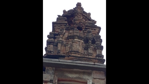  ಶಿಥಿಲಾವಸ್ಥೆಯಲ್ಲಿ ಸಮಾಧಿ ಗೋಪುರ 