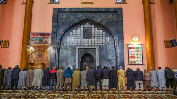 ಸ್ಯಾನಿಟೈಸರ್ ಬಳಕೆ ಬಗ್ಗೆ ಮಸೀದಿ ಮುಖ್ಯಸ್ಥರು ಹೇಳಿದ್ದೇನು?