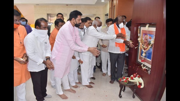 ಬದಲಾದ ಅಭ್ಯರ್ಥಿಗಳು
