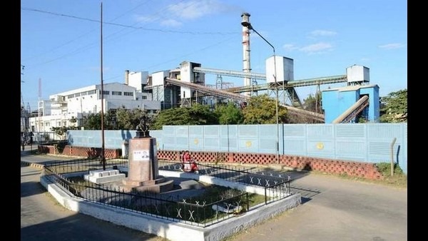 Yaduveer Wadiyar Support For Mysugar Factory Privatization