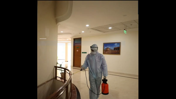 ಸಂದರ್ಶಕರಿಗೆ ನಿಷೇಧ