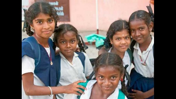 ನಮ್ಮಜ್ಜಿ ಹೇಳುತ್ತಿದ್ದ ಚಂದಮಾಮನ ಕಥೆ ನಮ್ಮಜ್ಜಿ ಹೇಳುತ್ತಿದ್ದ ಚಂದಮಾಮನ ಕಥೆ