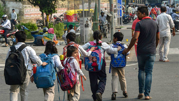 ಎಲ್ಲಾ ಶಾಲೆಗಳಲ್ಲಿ ಹಾಜರಾತಿ ನಿಭಾಯಿಸಿದ್ದರು 