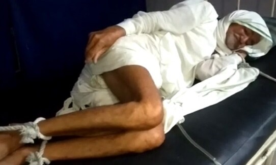 Elderly Man Tied To Madhya Pradesh Hospital Bed Allegedly Over Non-Payment Of Bills Elderly Man Tied To Madhya Pradesh Hospital Bed Allegedly Over Non-Payment Of Bills