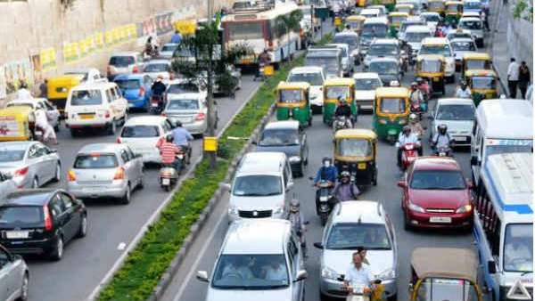 Karnataka Govt Allows Buses Autos Cabs To Operate During Night Curfew Hours Karnataka Govt Allows Buses Autos Cabs To Operate During Night Curfew Hours