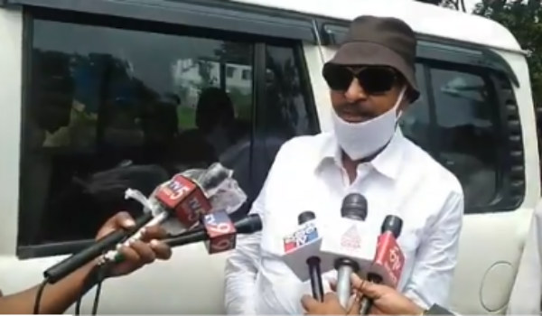 ವಿಮೆ ಮಾಡಿಸಲು ಆಗ್ರಹ