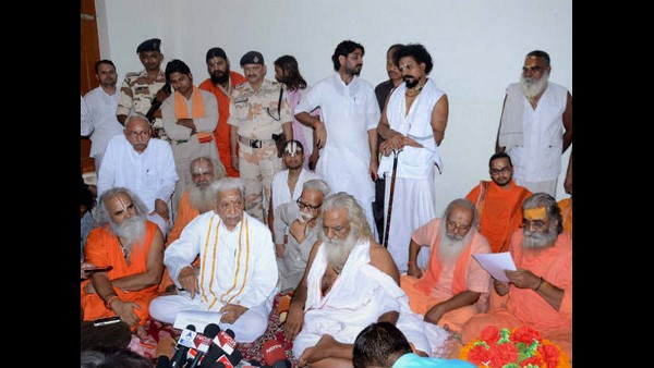 16ನೇ ಶತಮಾನದ ಬಾಬ್ರಿ ಮಸೀದಿ 