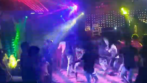 2 ನೂರಕ್ಕು ಹೆಚ್ಚು ಯುವಕರು