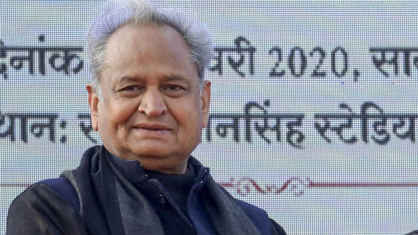 ರಾಜ್ಯಪಾಲರು ಒತ್ತಡದಲ್ಲಿದ್ದಾರೆ