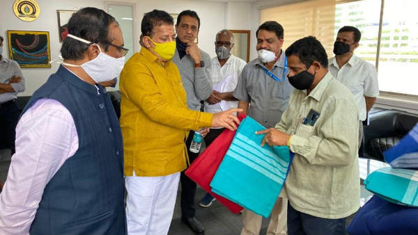 150 ವೈದ್ಯರಿಂದ ಕೆಲಸ