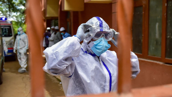 ರಾಜಭವನದ ಸಿಬ್ಭಂದಿಗೂ ಸೋಂಕು ರಾಜಭವನದ ಸಿಬ್ಭಂದಿಗೂ ಸೋಂಕು