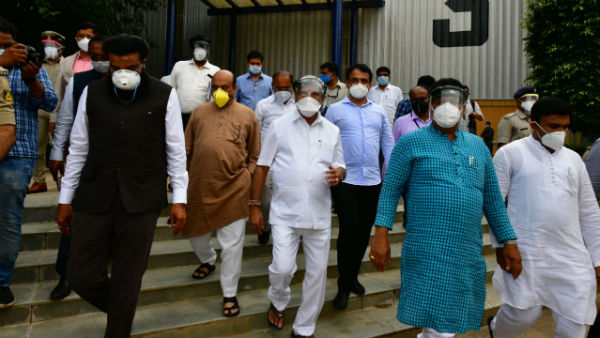  Dont Leave Bengaluru Yediyurappa Appeal To Citizens 
