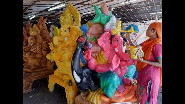 3 ರಿಂದ 7 ಅಡಿಯಷ್ಟು ಎತ್ತರದ ಮೂರ್ತಿ 