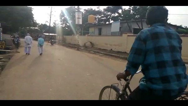 ಆಸ್ಪತ್ರೆ ಇದ್ದರೂ ಚಿಕಿತ್ಸೆ ಇಲ್ಲ ಆಸ್ಪತ್ರೆ ಇದ್ದರೂ ಚಿಕಿತ್ಸೆ ಇಲ್ಲ