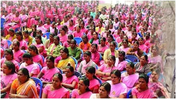 Haveri District Asha Workers Requested District Health Officer To fulfill their demands Haveri District Asha Workers Requested District Health Officer To fulfill their demands