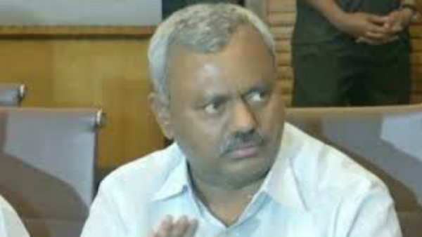 ಸಿಎಂ ಪರಮಾಧಿಕಾರ ಪ್ರಶ್ನೆ ಮಾಡುವುದಕ್ಕೆ ಸಾಧ್ಯವೇ? 
