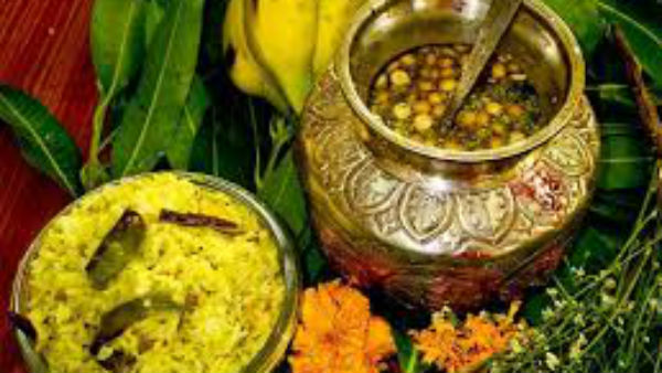 ಯುಗಾದಿ ಹಬ್ಬದ ವೇಳೆ ಕೋಡಿಶ್ರೀಗಳು 