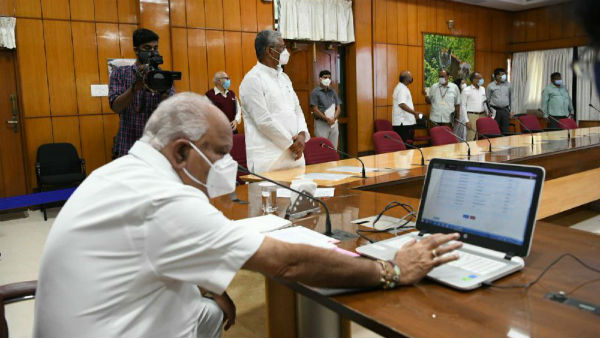 Bengaluru: CM Yediyurappa Kickstart To Weaver Samman Yojana