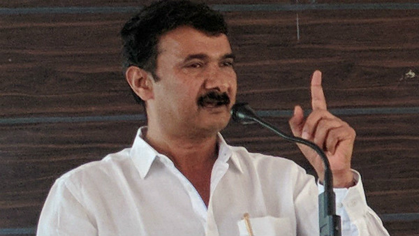 MLC Pranesh MK Cured From Covid-19 And Returned To Home MLC Pranesh MK Cured From Covid-19 And Returned To Home