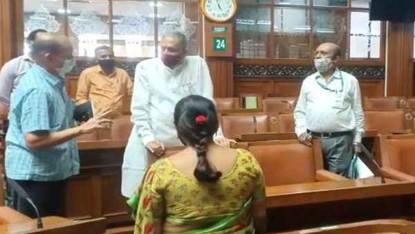 ಗಾಜಿನ ಕವಚ