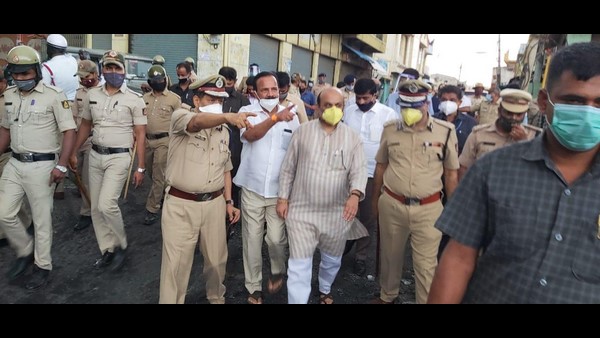 ಗಲಭೆ ಹಿಂದೆ ರಾಜಕೀಯ