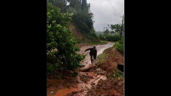  ಕಳೆದ ಬಾರಿ ಗುಡ್ಡ ಕುಸಿತವಾಗಿದ್ದ ಸ್ಥಳದಲ್ಲಿ ಮತ್ತೆ ಕುಸಿತ