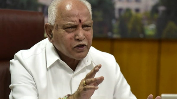 ಅಧಿಕಾರಿಗಳಿಗೆ ಸೂಚನೆ ನೀಡುತ್ತಿದ್ದೇನೆ