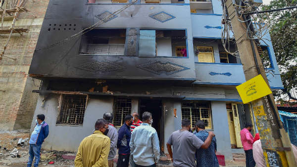 ಹಲವಾರು ಜನರು ಭೇಟಿ