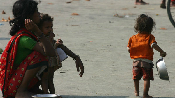 ಹೊತ್ತಿನ ಊಟಕ್ಕೂ ಕಷ್ಟಪಡುವಂತಾ ಪರಿಸ್ಥಿತಿ 