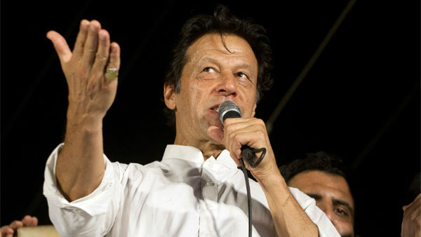 ಪಾಕ್ ಟಿವಿ ನಿರೂಪಕರಿಗೆ ಕಪ್ಪು ಪಟ್ಟಿ ಧರಿಸಲು ಸೂಚನೆ 