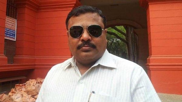 DCM Lakshman Savadi Condolence To The Death Of Journalist Somashekhar Yadavatti