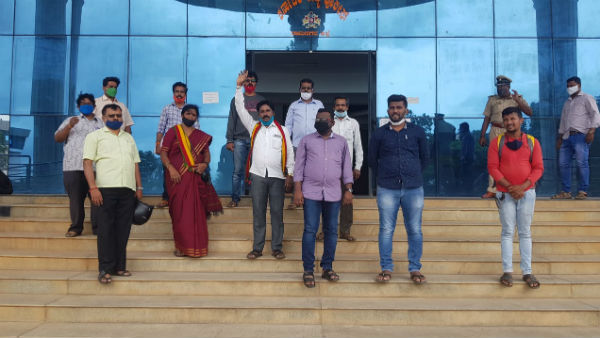 Ramanagara: Protest By Various Organizations Condemning The Attack On Journalists In KG Halli