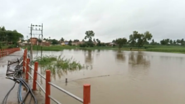 ದೇವಸ್ಥಾನಗಳಿಗೂ ನುಗ್ಗಿದ ನೀರು
