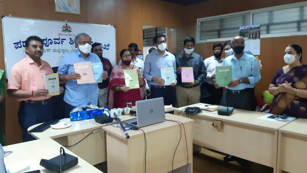 ಇಂಗ್ಲಿಷ್‌ನಲ್ಲಿಯೇ ಬರೆಯಬೇಕಾಗಿತ್ತು