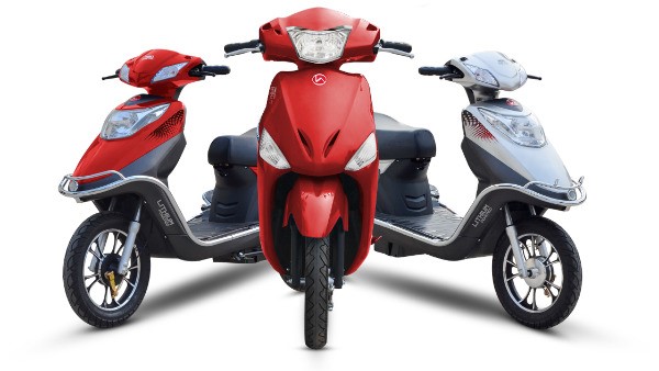 Assam Govt Gifts Scooters To 22,000 Girls Who Secured 1st Division In 12th Boards Assam Govt Gifts Scooters To 22,000 Girls Who Secured 1st Division In 12th Boards
