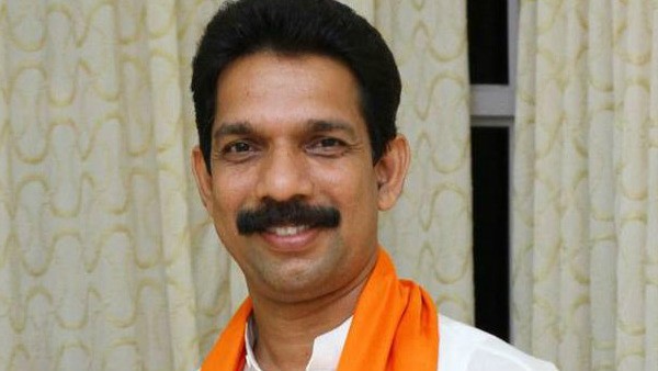 ದುರ್ಯೋಧನನು ಅಧರ್ಮದ ದಾರಿ ಹಿಡಿದಿದ್ದರೂ ತಿದ್ದದ ಧೃತರಾಷ್ಟ್ರ 