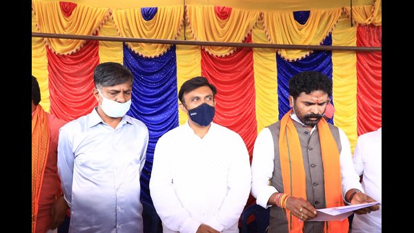 Chintamani to get 1000 acres Industrial area: Minister Dr.K.Sudhakar 