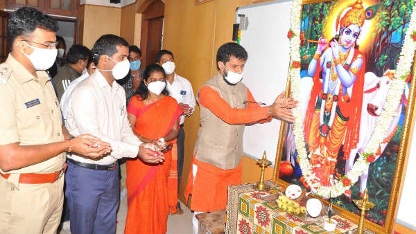 C T Ravi condemned H D Kumaraswamys statement about drug mafia money 
