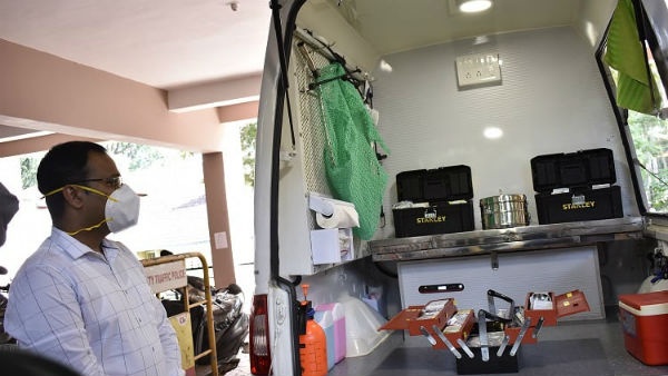North Karnatakas First Mobile Animal Clinic Launched 