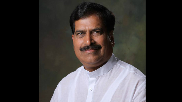 1996ರಲ್ಲಿ ಸಕ್ರಿಯ ರಾಜಕೀಯಕ್ಕೆ ಧುಮುಕಿದರು