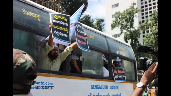 ಕೃಷಿ ಕ್ಷೇತ್ರ ಅತ್ಯಂತ ಕೆಟ್ಟ ಪರಿಸ್ಥಿತಿಯಲ್ಲಿದೆ 