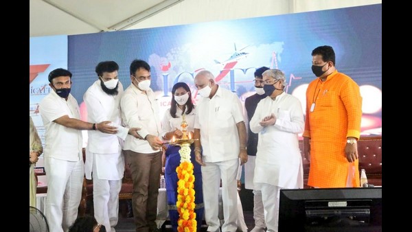 Yediyurappa Inaugurates Integrated Air Ambulance Service For Covid Emergencies 