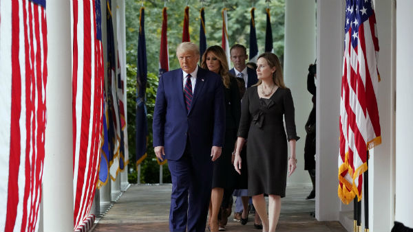  ಚುನಾವಣೆಗೆ ಮುನ್ನ ಟ್ರಂಪ್ ಕೊಟ್ಟರು ಗಿಫ್ಟ್..!