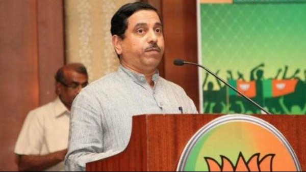 ಸಿಎಂ ಯಡಿಯೂರಪ್ಪ ಕರೆದಿದ್ದ ಡಿನ್ನರ್ ಪಾರ್ಟಿಯಲ್ಲಿ ಪ್ರಲ್ಹಾದ್ ಜೋಶಿ 