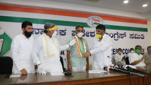 ಯಾರನ್ನು ನಮ್ಮ ಪಕ್ಷಕ್ಕೆ ಬನ್ನಿ ಎಂದು ಕೈಹಿಡಿದು ಎಳೆದುಕೊಂಡು ಬರೋದಿಲ್ಲ 