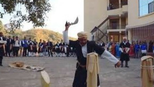 35 ಕೊಡವ ಸಮಾಜಗಳೂ ಅನುಸರಿಸುವ ಸಾಧ್ಯತೆ 35 ಕೊಡವ ಸಮಾಜಗಳೂ ಅನುಸರಿಸುವ ಸಾಧ್ಯತೆ