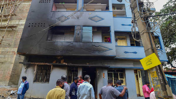 ಶಾಸಕರ ಮನೆಗೆ ಬೆಂಕಿ