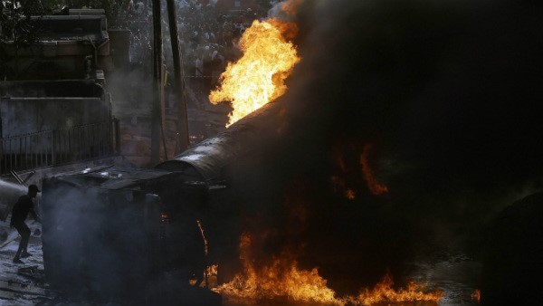ಶಾಲೆಗೆ ಹೋಗುತ್ತಿದ್ದ ಕಂದಮ್ಮಗಳು ಬಲಿ 
