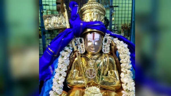 ಮನೆಯಲ್ಲೇ ಇದ್ದು ವಿಷ್ಣು ಸಹಸ್ರನಾಮ ಪಠಿಸಿ 